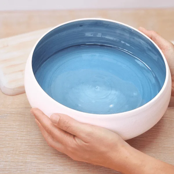 grand saladier bleu profond